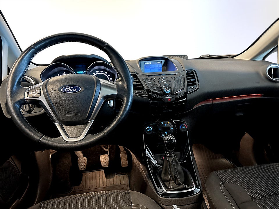 Bild på Ford Fiesta Titanium 1.0 EcoBoost 100hk LÅG SKATT!