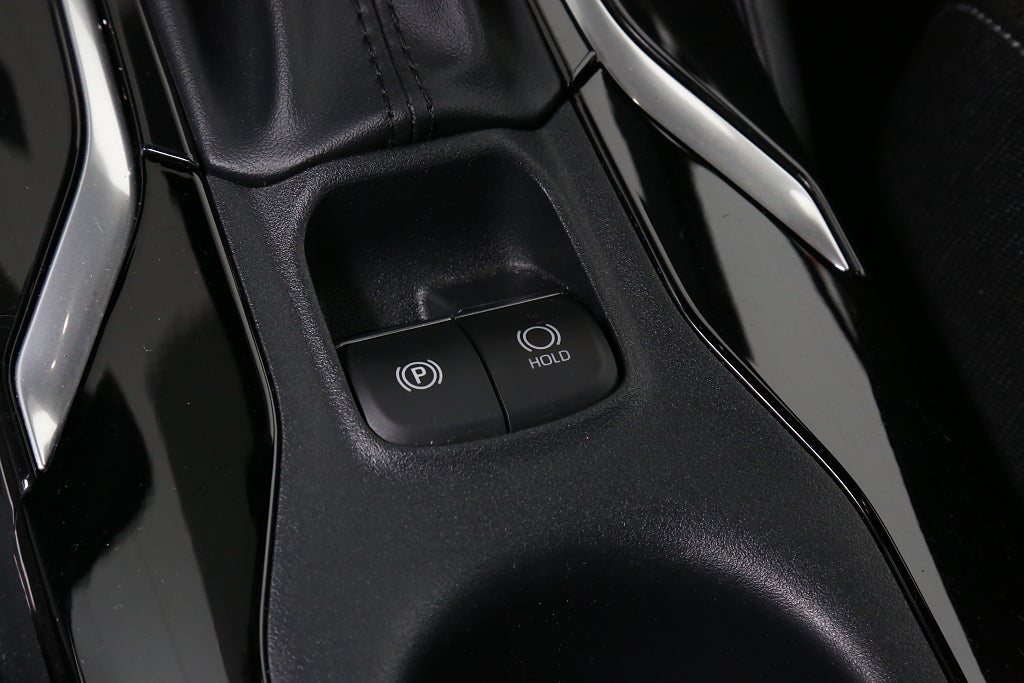 Toyota Corolla 1,8 Hybrid e-CVT 140hk Active Plus Aut Navi Dragkrok 2023