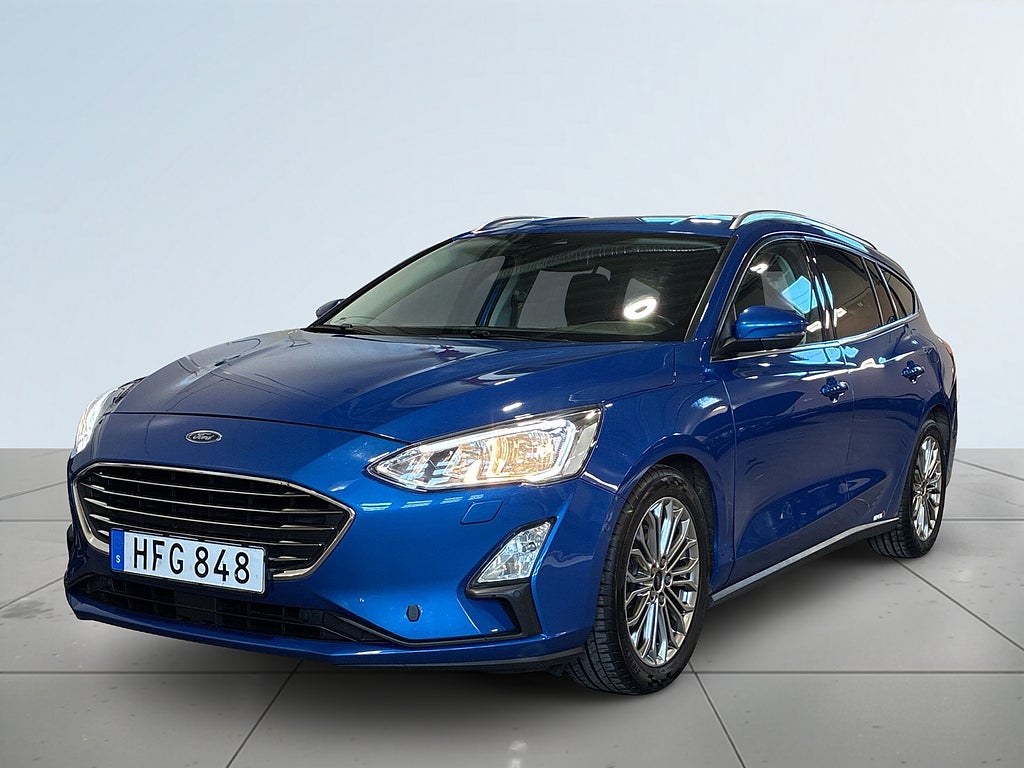 Ford Focus Kombi EcoBoost Titanium Facelift Drag Värmare Psens S&V