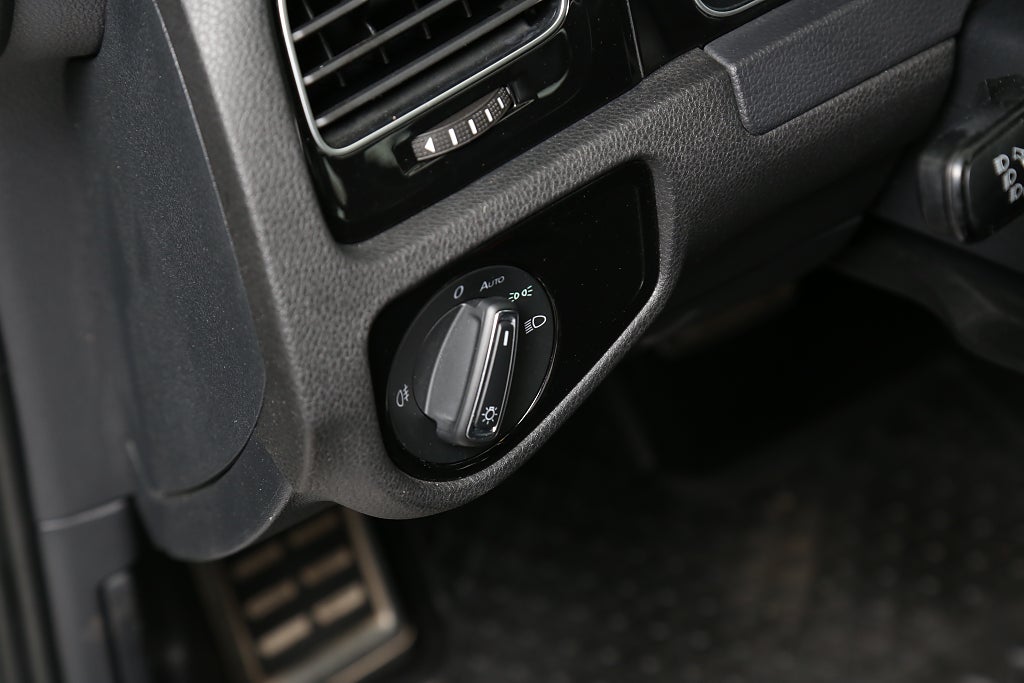 Volkswagen Golf GTE 1,4 TSI Plug-in 204hk DSG Dragkrok 2020