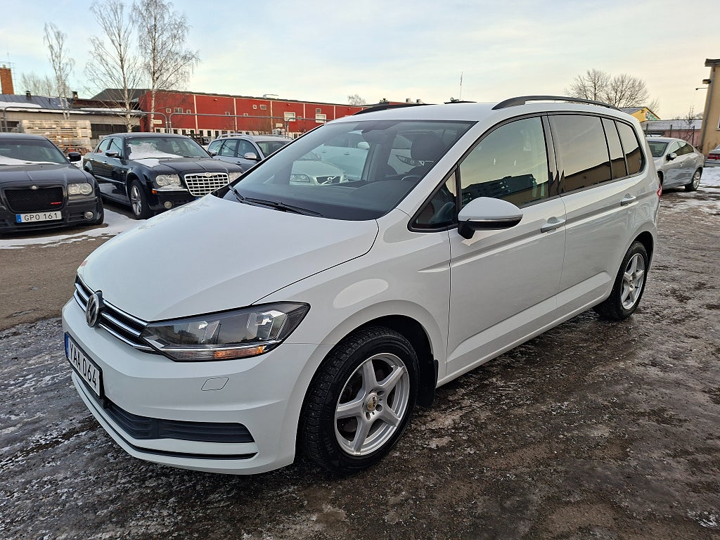 Volkswagen Touran 7-seater TSI BMT Base Euro 6