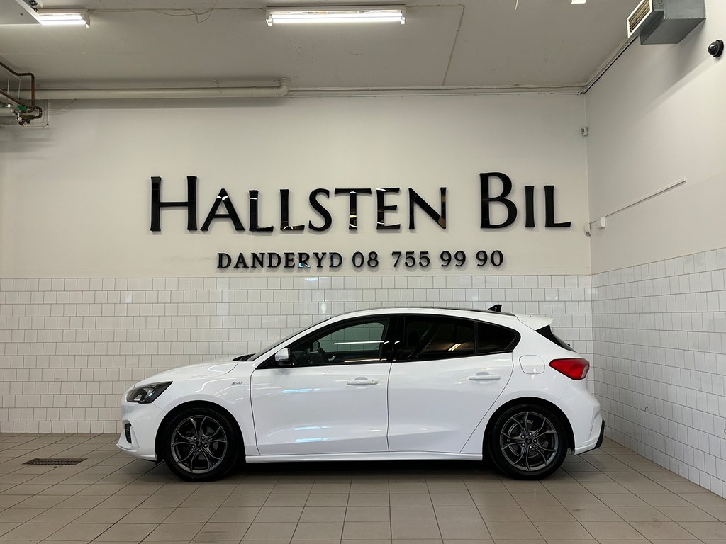 Ford Focus 1.0 EcoBoost ST-Line Panorama Navi CarPlay Svensksåld