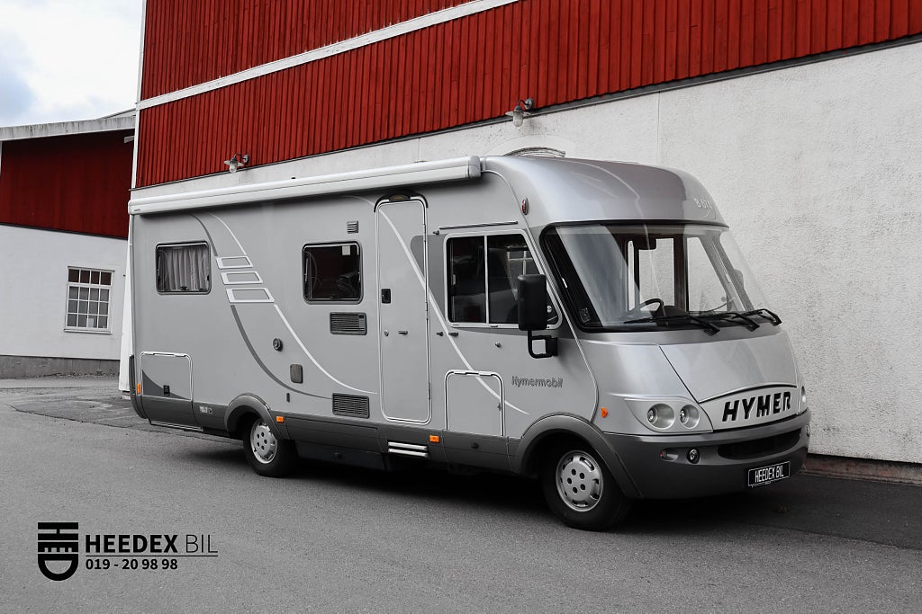 Hymer B674 2.8 JTD 146hk Sv-såld B-kort Luftfjädring Markis Garage