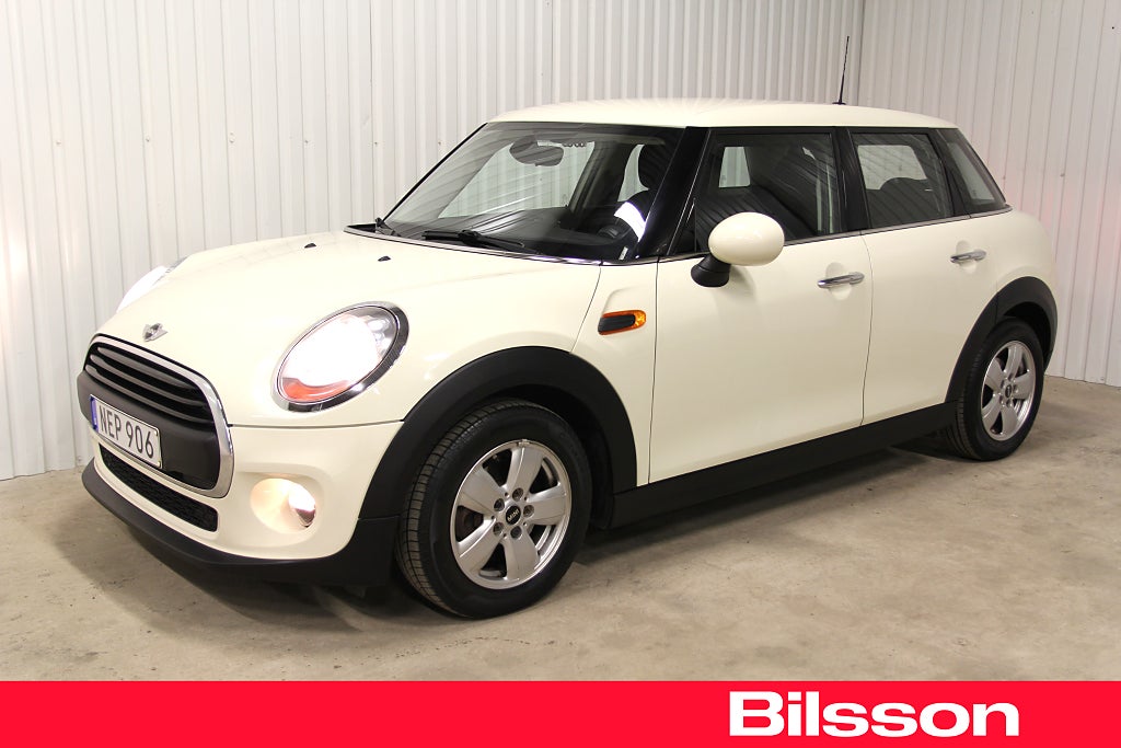 MINI One 5-dörrars Pepper nyservad, nybesiktigad, få ägare, 