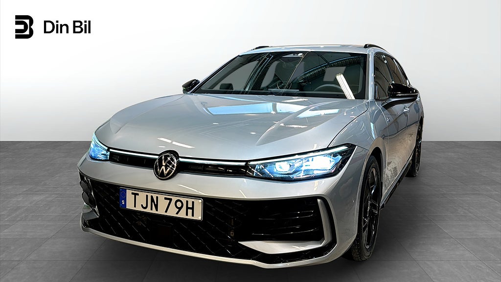 Volkswagen Passat Sportscombi R-Line Black TDI193 DSG P-värmare