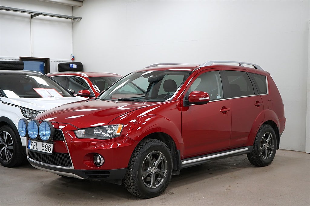 Mitsubishi Outlander 2.4 AWD COMFORT DRAG VÄRMARE