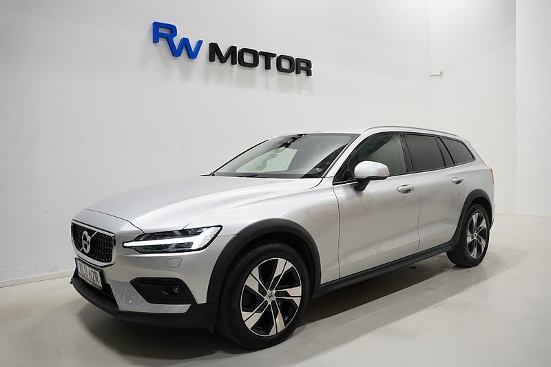 Kombi Volvo V60 Cross Country 1 av 21