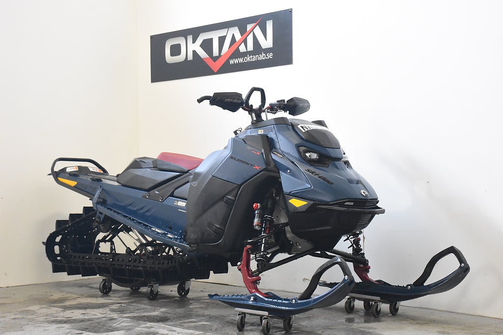 Ski-Doo Summit EXP 850 E-TEC T