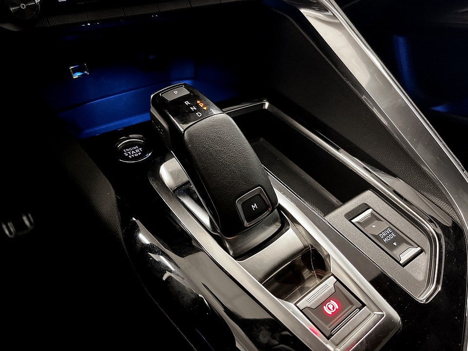 Bild på Peugeot 3008 GT 1.2 PT 130hk Aut - B-KAMERA, CARPLAY