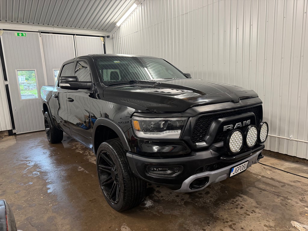 Dodge RAM REBEL Dubbelhytt 5'7" box 5.7 V8 HEMI 4x4 TorqueFlite MOMS 