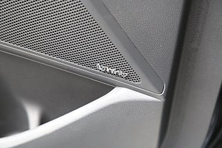 Halvkombi Hyundai IONIQ 13 av 27