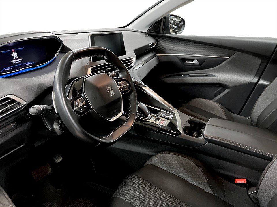 Bild på Peugeot 5008 Active 1.2 PT 130hk Aut - 7-SITS, CARPLAY