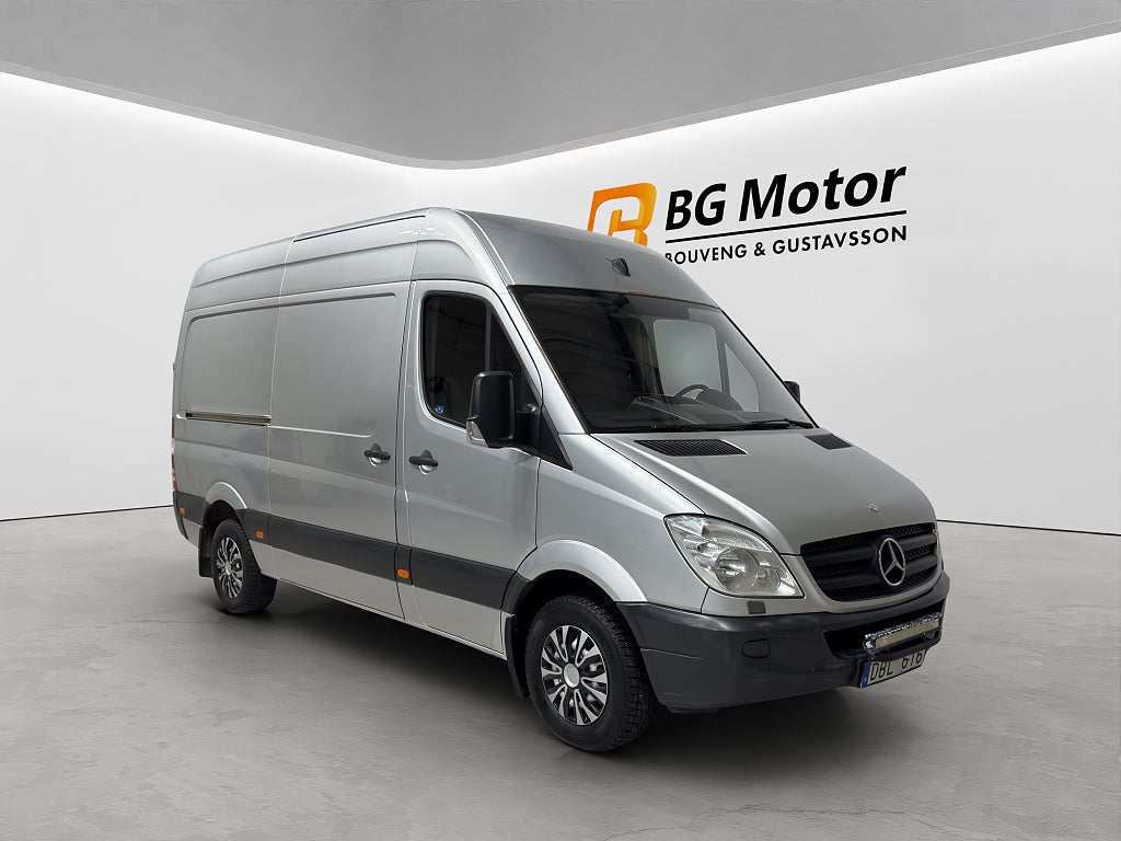Mercedes-Benz Sprinter 316 CDI 163HK Aut L2H2 Drag/Värmare/LED-Ramp/