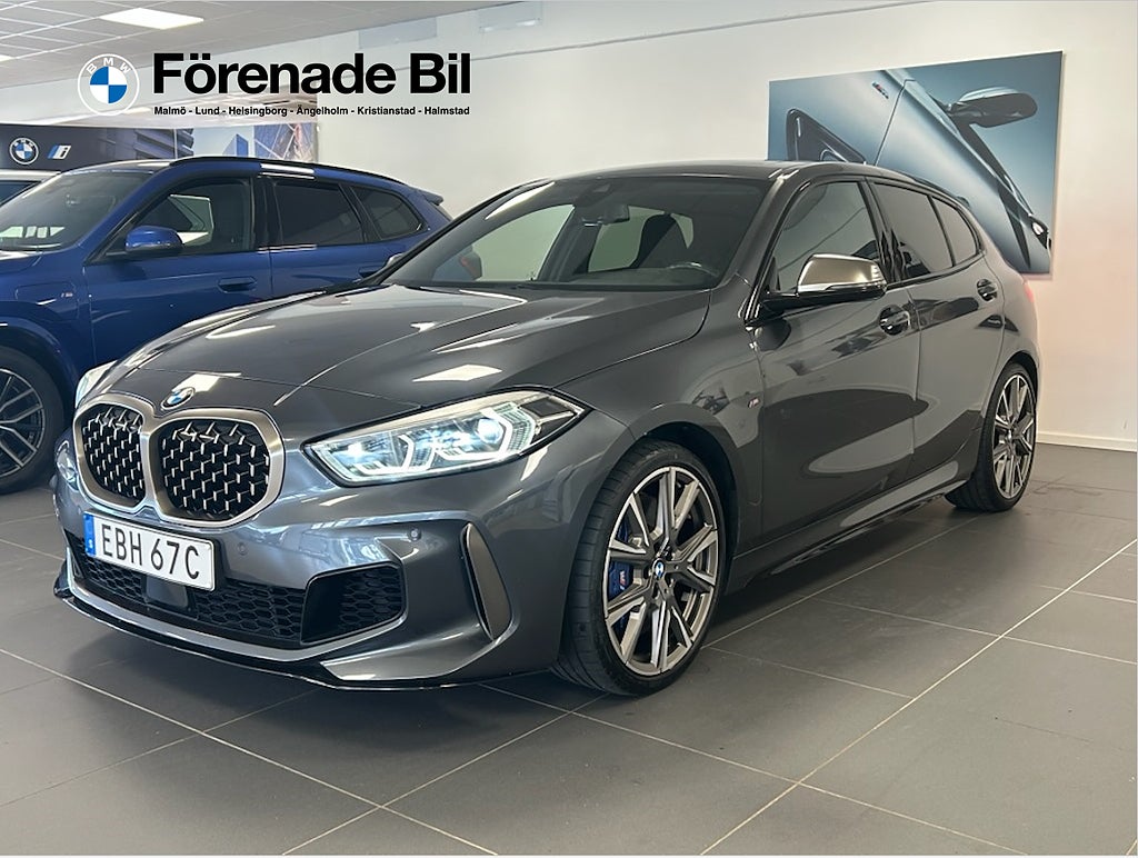 BMW M135i xDrive M-Sport Panorama Keyless Elstolar med minne H/K