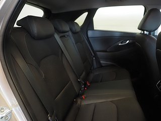 Halvkombi Hyundai i30 12 av 23