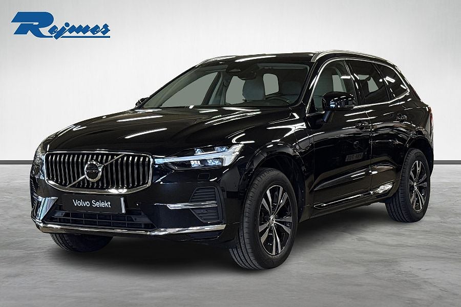 Volvo XC60 Recharge T6 Core Edition Panorama/ Läder