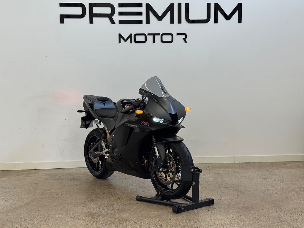 Honda CBR 600 RR Akrapovic hel. | QS | GB Racing | 121hk