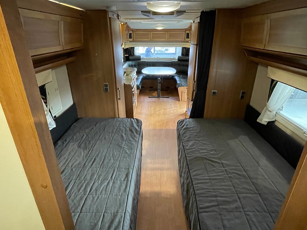 Kabe Royal 780 ETDL KS E2 / ALDE / Elektriska stödben / Förtält / Lån - Kabe