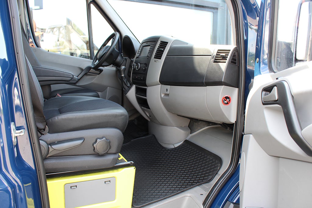 Mercedes-Benz Sprinter 316 Mixto, Inredning, 4 sits, Kamera, Navi, S&V-hjul