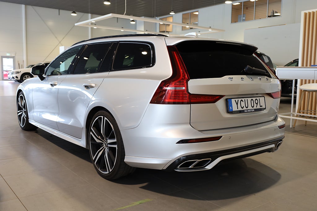 Volvo V60 B4 Geartronic R-Design B&W Navi Kamera VOC CarPlay