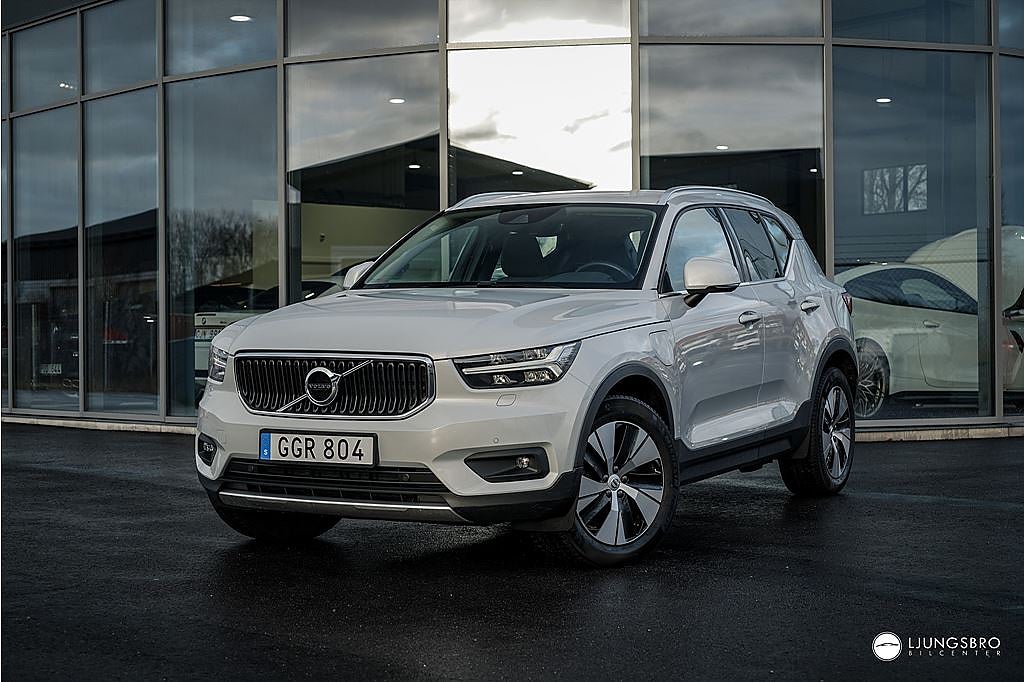 Volvo XC40 Recharge T4 211hk / B-Kamera / H/K
