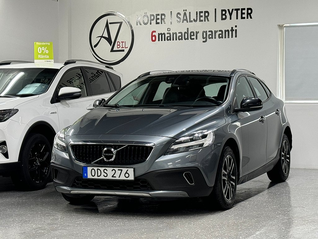 Volvo V40 Cross Country D3 Geartronic Momentum VOC topskick 