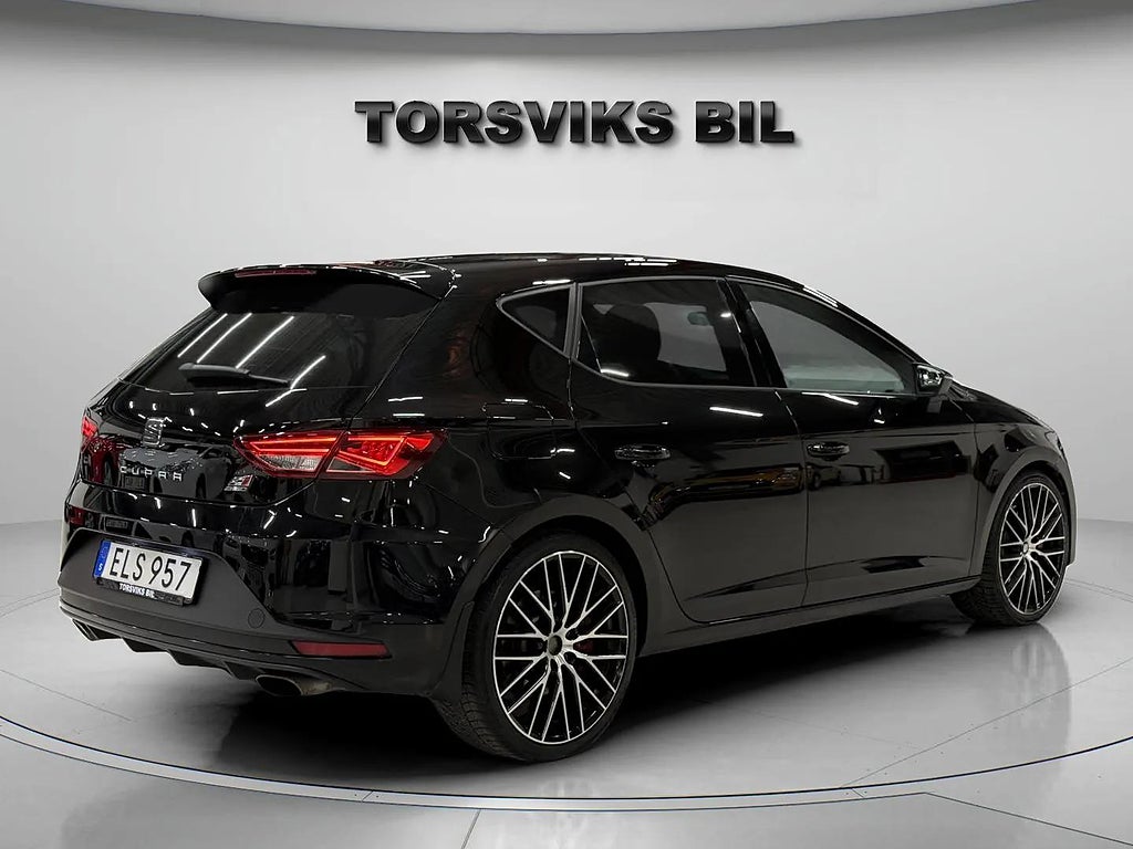 Seat Leon León Cupra 2.0 TSI 290hk Skinn, Vinterhjul, Ledramp, HELGKAMPANJ - miniatyr 6