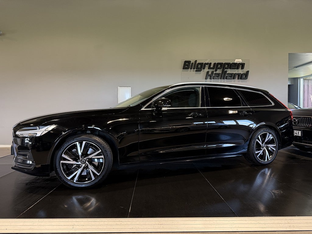 Volvo V90 B4 AWD Mom Advanced SE Navi B-kam Pdc Värm Drag 18"
