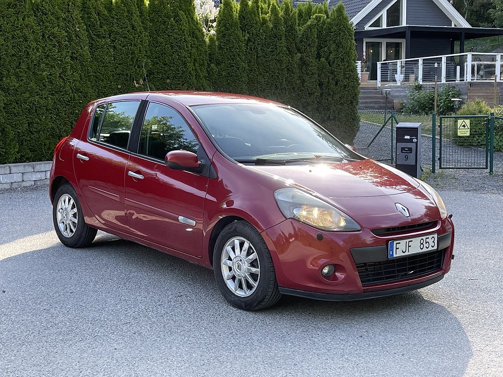 Renault Clio Halvkombi 1.2 TCe Manuell, GPS, keyless, 101hk, 2010