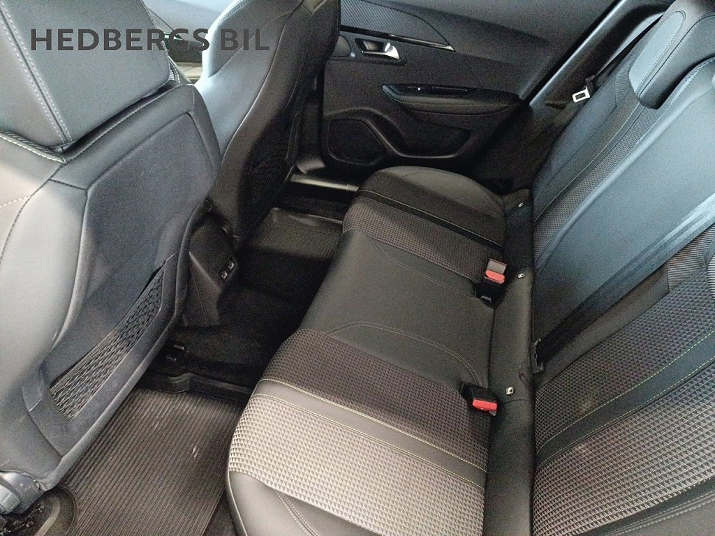 Peugeot 2008 GT 1.2 PURETECH 130HK AUTOMAT thumbnail