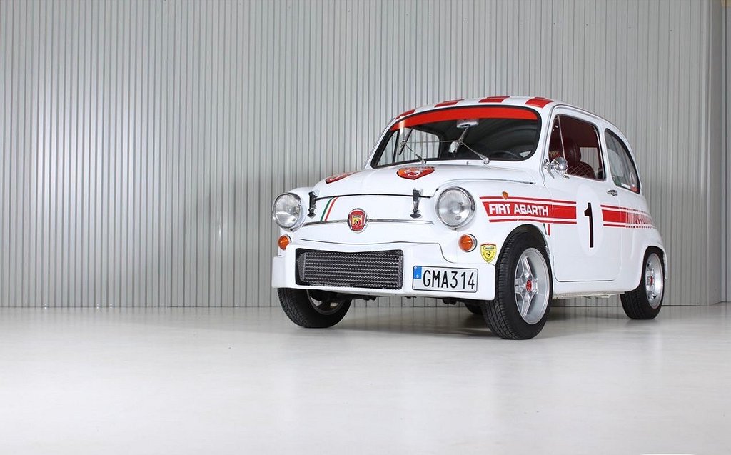 Fiat 600 D 0.77 Abarth racing replica 
