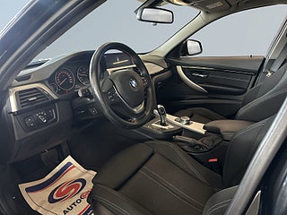 BMW 320D xDrive Steptronic Sport line S&V-hjul/Drag/Mvärm/Navi