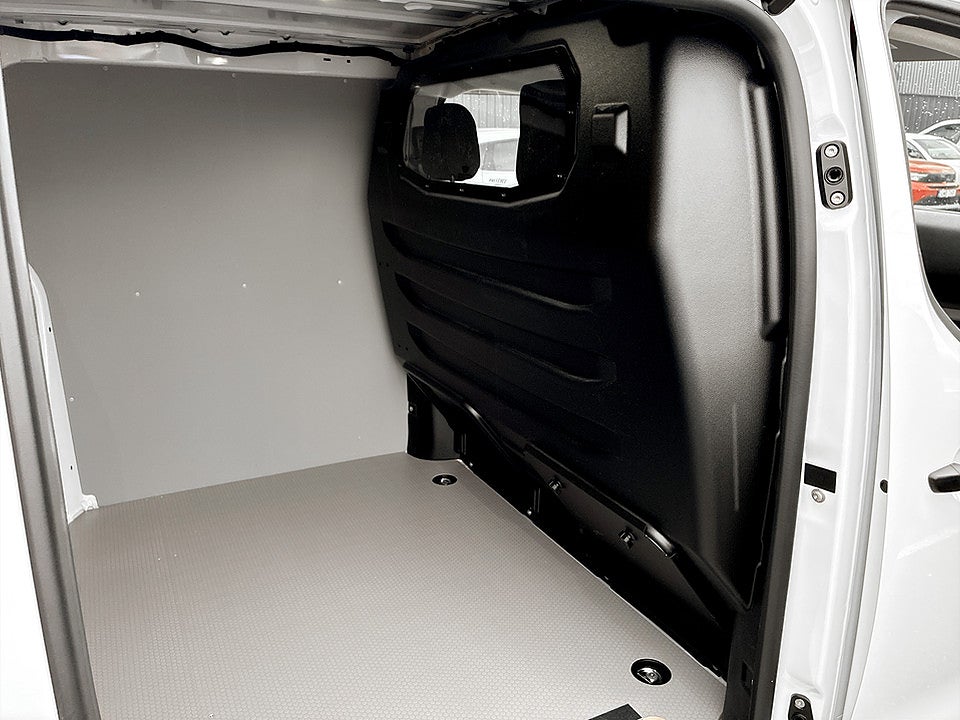 Bild på Opel Vivaro 150hk Aut L3 - EDITION! VÄRMARE & DRAGKROK INGÅR!