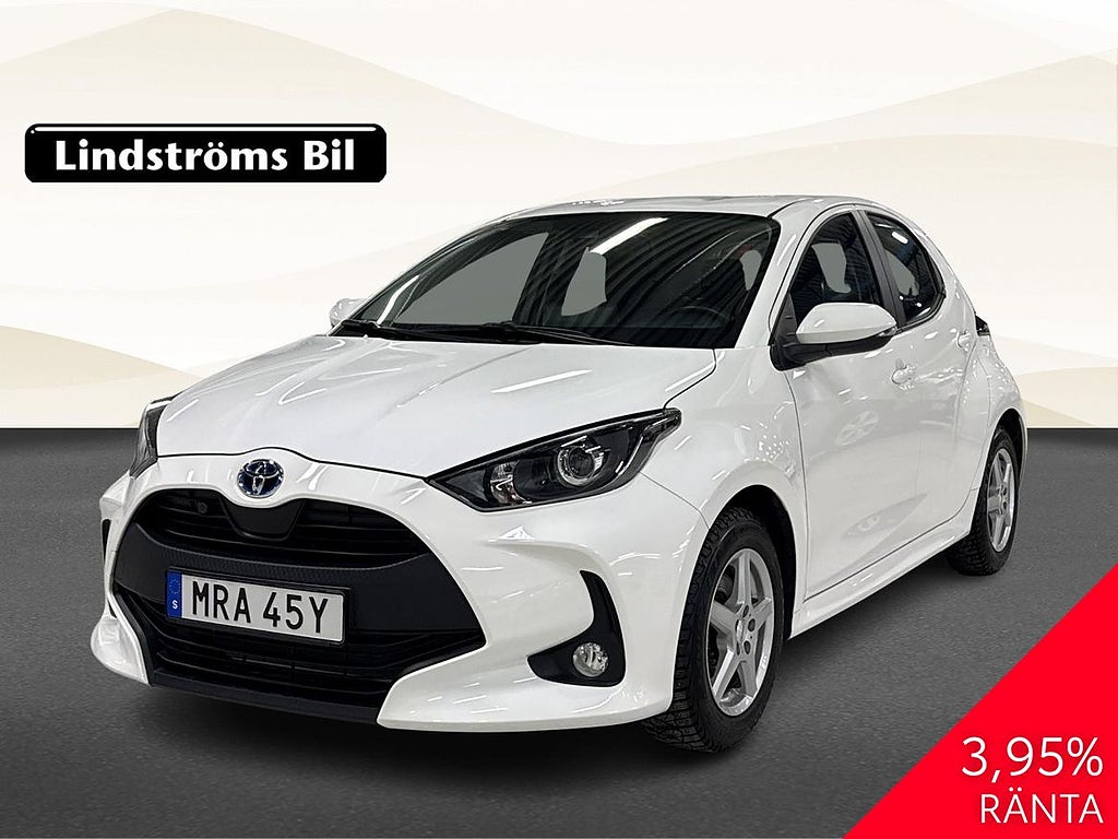 Toyota Yaris Hybrid 1,5 5D Active V-Hjul Värmare 3,95%