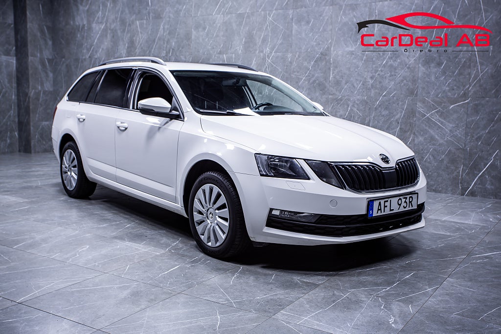 Skoda Octavia Kombi 1.6 TDI 115hk Dragkrok Apple CarPlay 