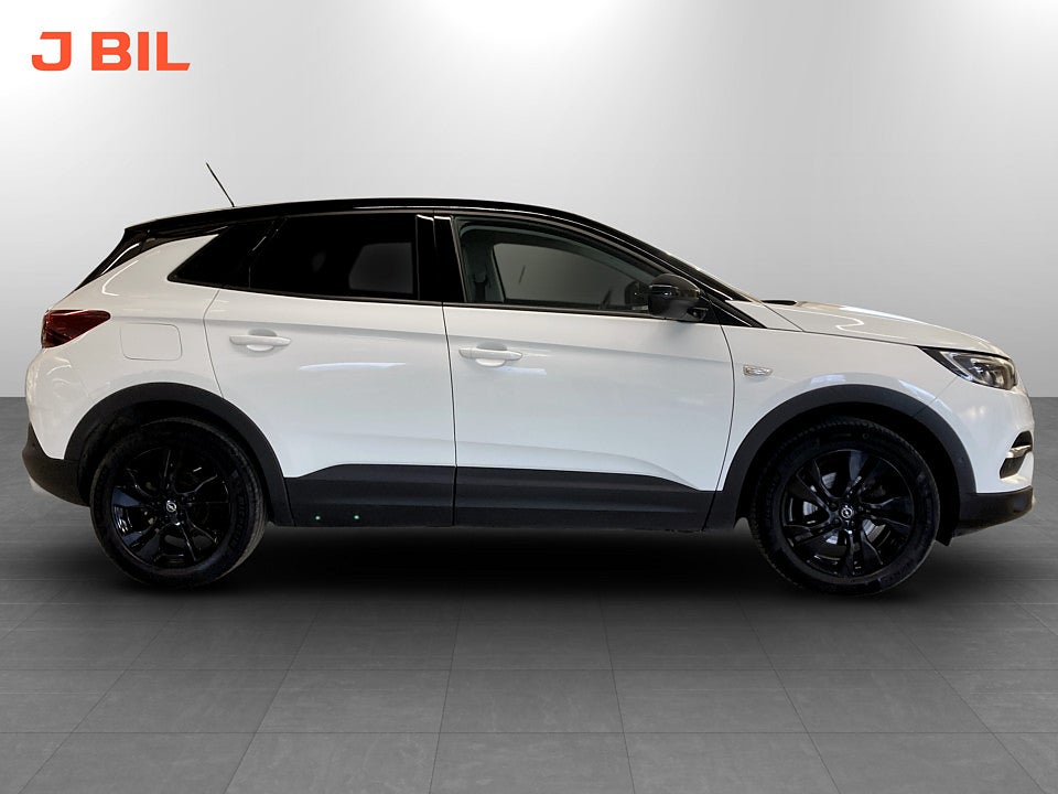 Bild på Opel Grandland X Design Line 1.2 Turbo 130hk Aut KAMPANJRÄNTA 3,99%