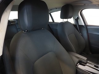 Sedan Jaguar XE 11 av 20