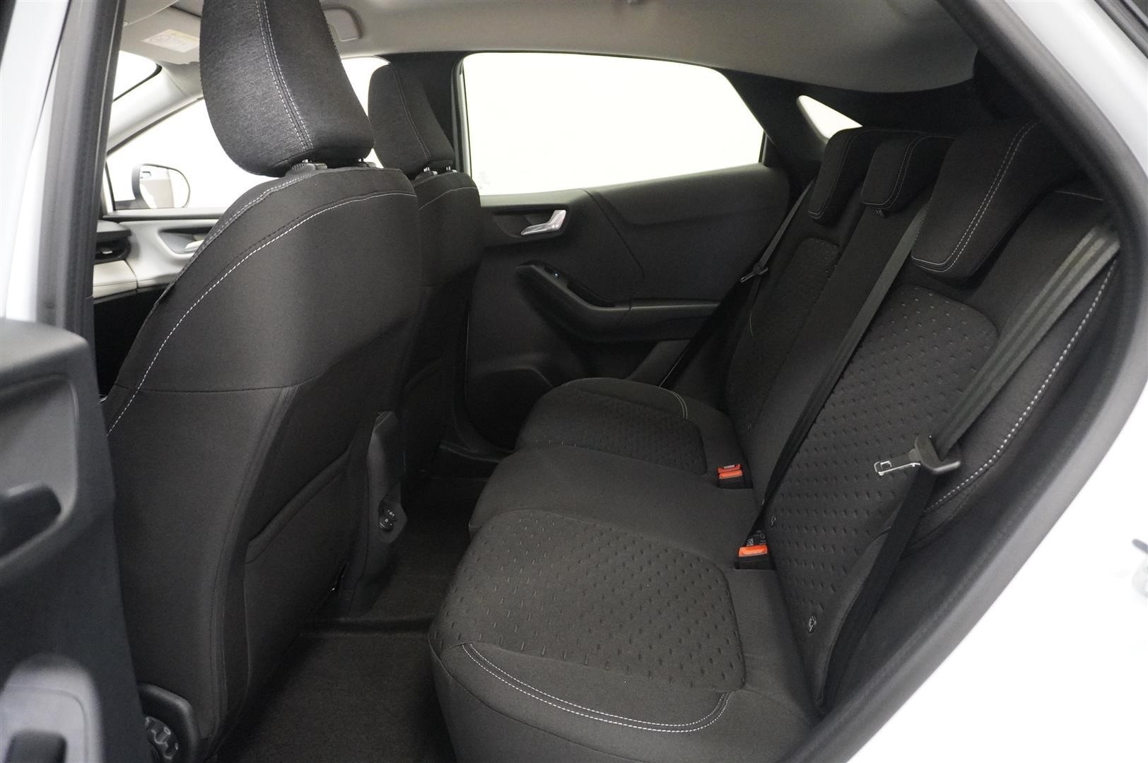 Ford Puma Gen-E 168hk 2025, photo 6/45