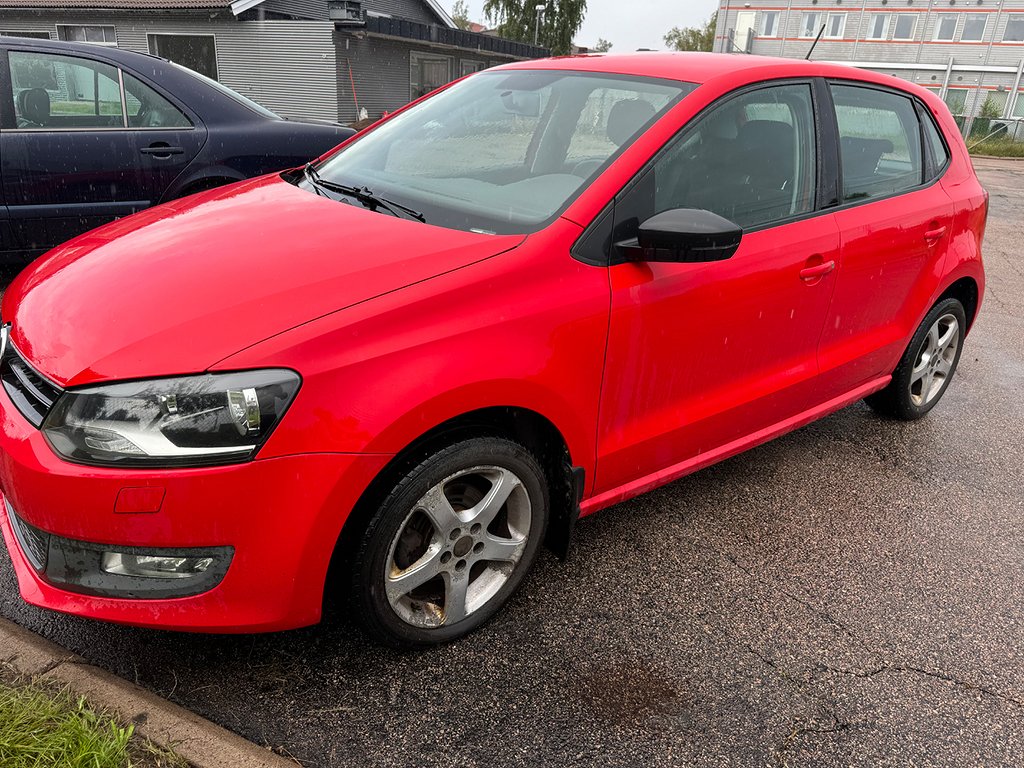 Volkswagen Polo  1.6tdi Comfortline ny bes välvårdad 