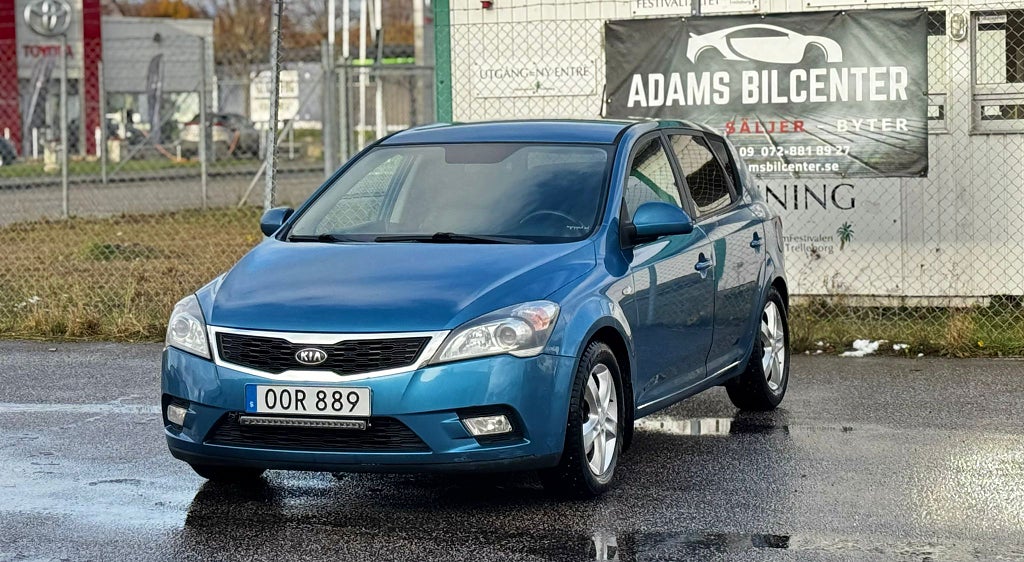 Kia Ceed cee'd 1.6 CRDi EX ny besiktigad