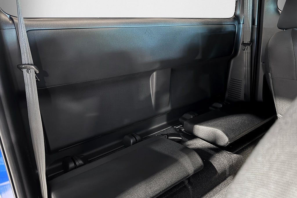 Isuzu D-Max Extended Cab XRM  | CNG | 4WD | Värmare | 2025