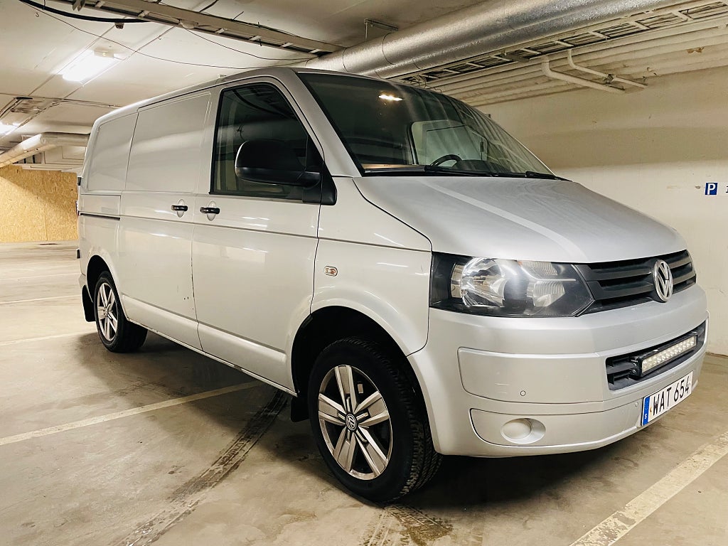 Volkswagen Transporter 2015 - miniatyr 6