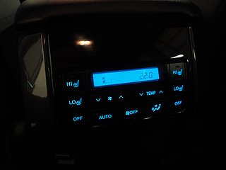 SUV Toyota Land Cruiser 27 av 27