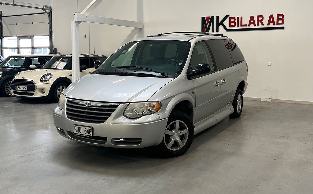 Chrysler Town & Country LWB 3.3 V6 / Handikappanpassad/ 