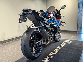 BMW M1000RR
