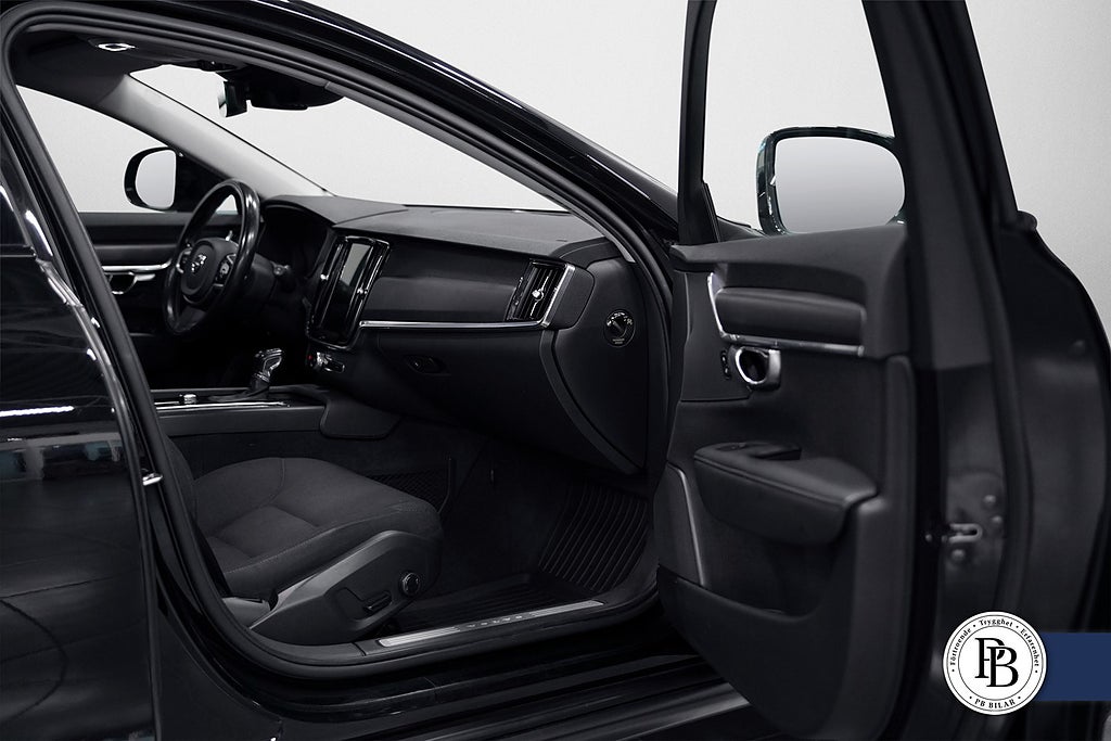 Volvo V90 Cross Country