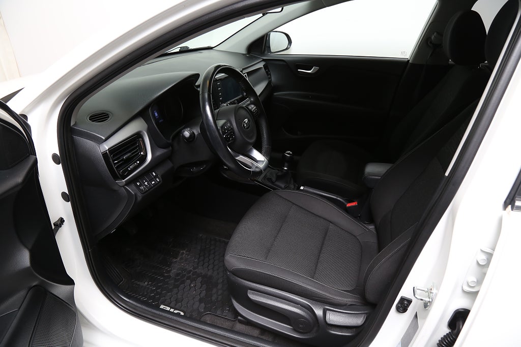 Kia Rio 1,2 84hk Launch Edition CarPlay P-sensorer 2017