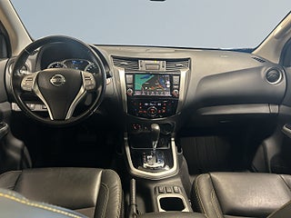 Nissan Navara Dubbelhytt 2.3 dCi 4WD MOMS Dvärm Drag Bkamera Kåpa S&V – bild 8