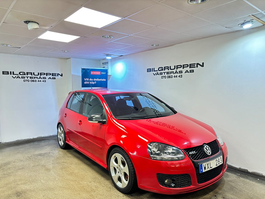Volkswagen Golf 2.0 GTI Sport 200HK 5-dörr / B-Kam / Ny Bes / Ny Servad