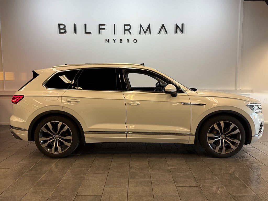 Volkswagen Touareg 3.0 V6 TDI 4Motion PANORAMA|SKINN|VÄRMARE|DRAGKROK
